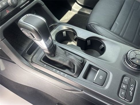 Used 2025 Ford Ranger Lariat w/ FX4 Off-Road Package image 22