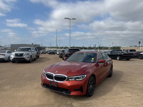 Used 2022 BMW 330i Sedan w/ Convenience Package image 8