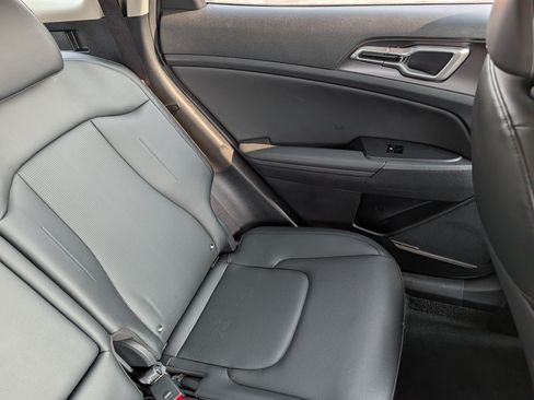 Certified 2026 Kia Sportage EX FWD image 14