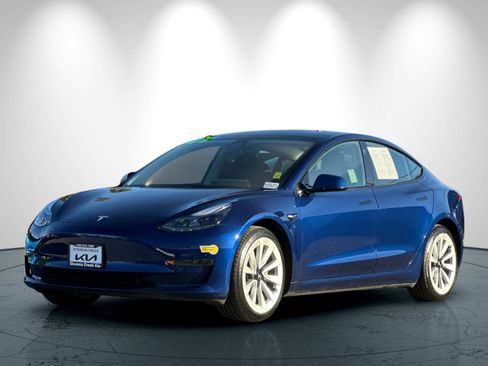 Used 2022 Tesla Model 3 image 8