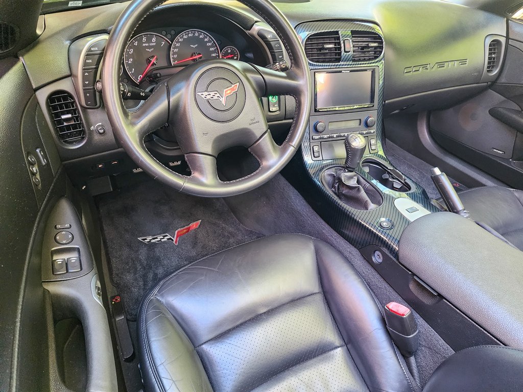 Used 2005 Chevrolet Corvette Convertible w/ Preferred Equipment Group RWD image 20