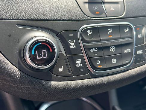 Used 2024 Chevrolet Malibu LT FWD image 27