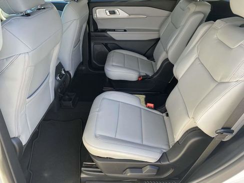 New 2026 Ford Explorer Active w/ Active Comfort Package image 11