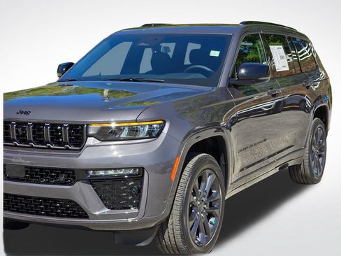 New 2026 Jeep Grand Cherokee L Limited AWD/4WD image 43
