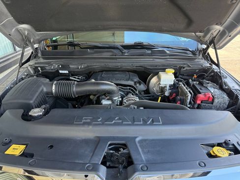 Used 2019 RAM 1500 Big Horn AWD/4WD image 11