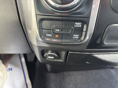 Used 2021 RAM 1500 Classic Warlock AWD/4WD image 19