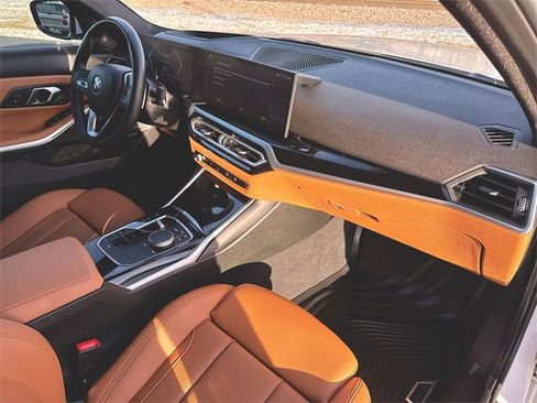 Used 2024 BMW 330i xDrive Sedan w/ Premium Package image 30