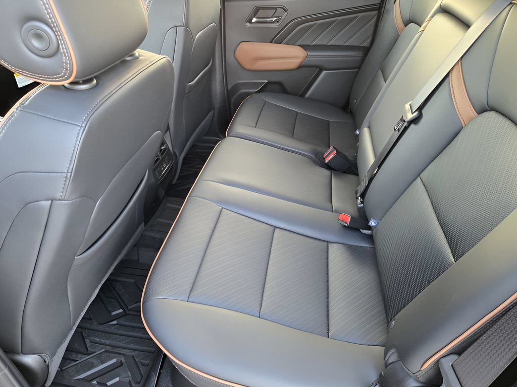 New 2026 GMC Canyon AT4 w/ Technology Plus Package AWD/4WD image 21