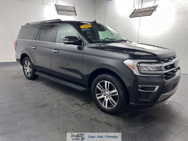 Used 2024 Ford Expedition Max Limited RWD image 3
