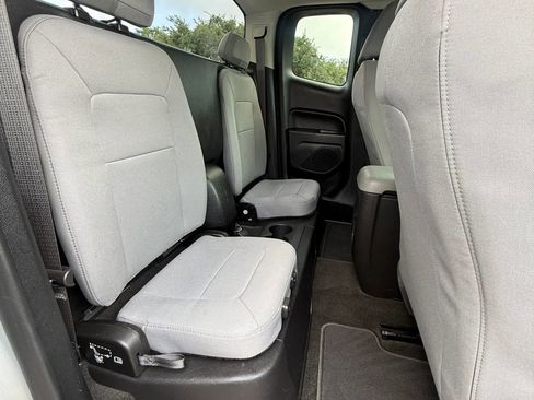 Used 2017 Chevrolet Colorado W/T w/ WT Convenience Package RWD image 17