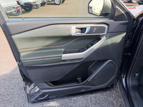 Used 2022 Ford Explorer Timberline image 9