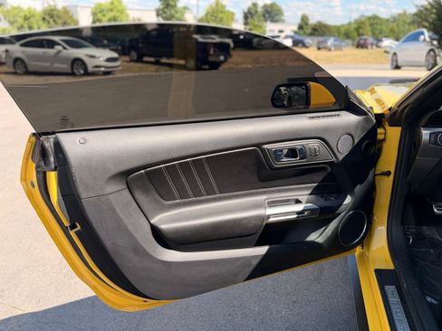 Used 2015 Ford Mustang GT Premium w/ Equipment Group 401A RWD image 28