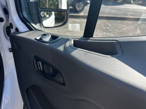 New 2025 Ford Transit 250 148 Medium Roof w/ Load Area Protection Package image 39