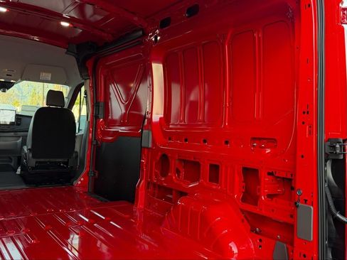 New 2026 Ford Transit 250 148 Medium Roof RWD image 13