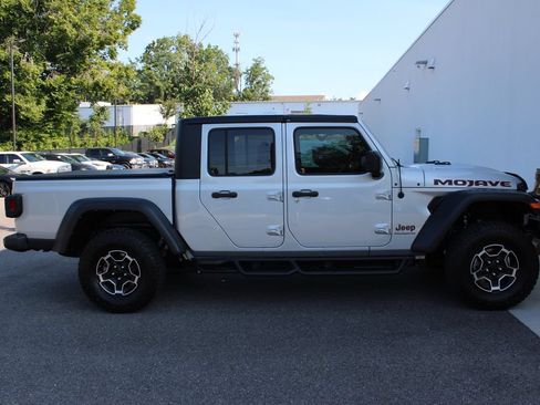Used 2023 Jeep Gladiator Mojave w/ Cold Weather Group AWD/4WD image 32