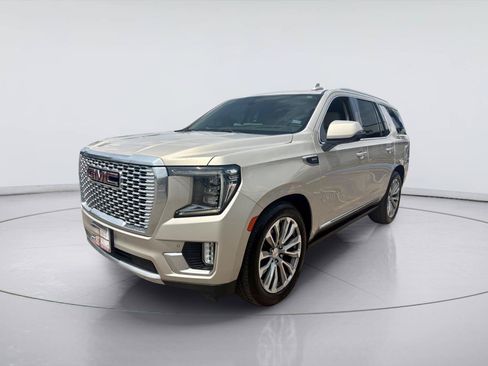 Used 2021 GMC Yukon Denali w/ Denali Ultimate Package RWD image 9