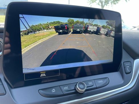 Used 2025 Chevrolet Blazer LT FWD image 26