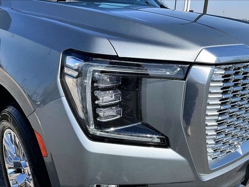 Used 2024 GMC Yukon Denali AWD/4WD image 39