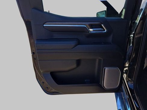 Used 2024 Chevrolet Silverado 1500 High Country image 16