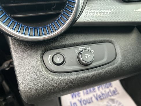 Used 2024 Chevrolet Trax LT image 14