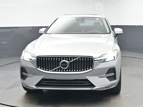 Used 2023 Volvo XC60 B6 Ultimate w/ Protection Package Premier image 3