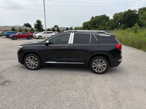 Used 2018 GMC Terrain Denali w/ Advanced Safety Package AWD/4WD image 16