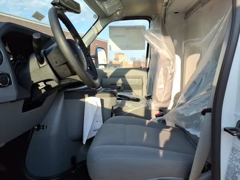 New 2026 Ford E-350 and Econoline 350 Super Duty w/ Power Equipment Group RWD image 12