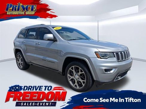 Used 2018 Jeep Grand Cherokee Limited RWD image 1