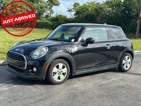 Used 2016 MINI Cooper 2-Door Hardtop FWD image 2