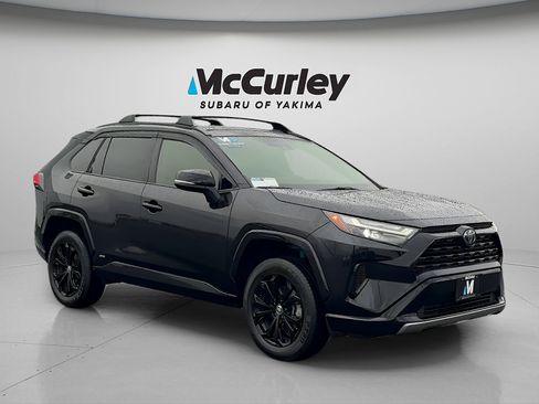Used 2024 Toyota RAV4 SE w/ Weather Package AWD/4WD image 7