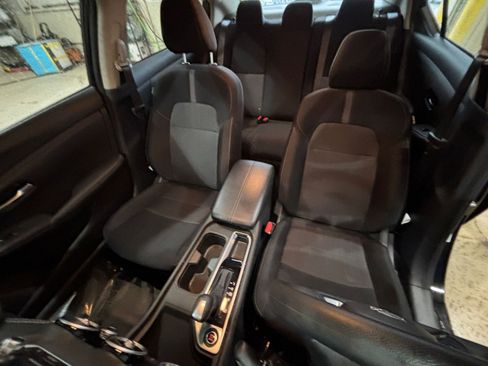 Used 2025 Nissan Sentra SV image 35