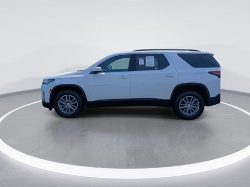 Used 2023 Chevrolet Traverse LT image 5