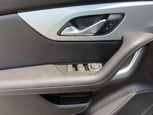 Used 2020 Chevrolet Blazer LT FWD image 13