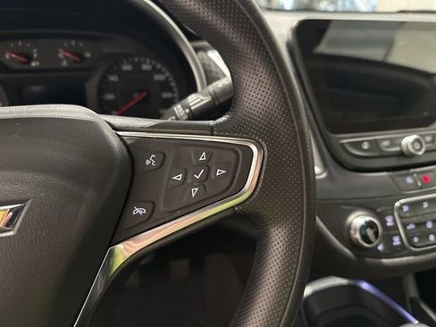 Used 2024 Chevrolet Malibu LT image 17