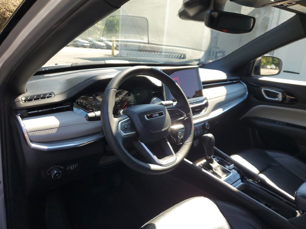 Used 2024 Jeep Compass Limited AWD/4WD image 20