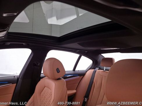 Used 2023 BMW 530e w/ Premium Package RWD image 39