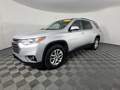 Used 2020 Chevrolet Traverse LT w/ LPO, Floor Liner Package image 9