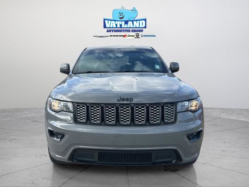 Certified 2020 Jeep Grand Cherokee Altitude image 33