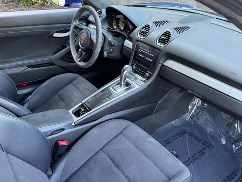 Used 2023 Porsche 718 Cayman GT4 image 32
