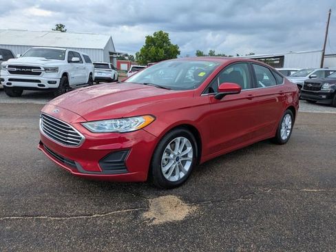 Used 2020 Ford Fusion SE FWD image 8