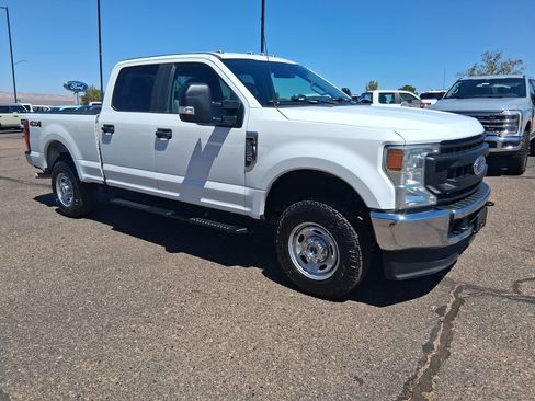 Used 2022 Ford F250 XL w/ Power Equipment Group AWD/4WD image 7