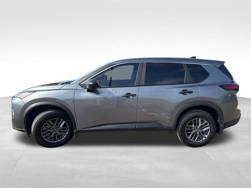 Certified 2025 Nissan Rogue S FWD image 5