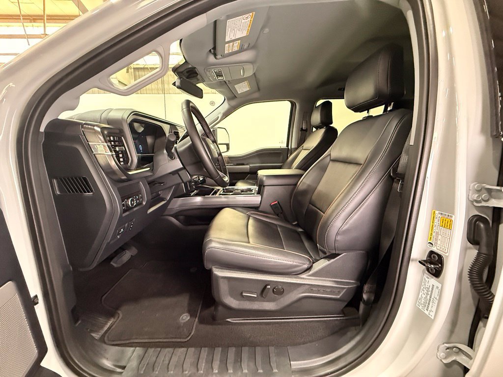 Used 2025 Ford F250 Lariat AWD/4WD image 15