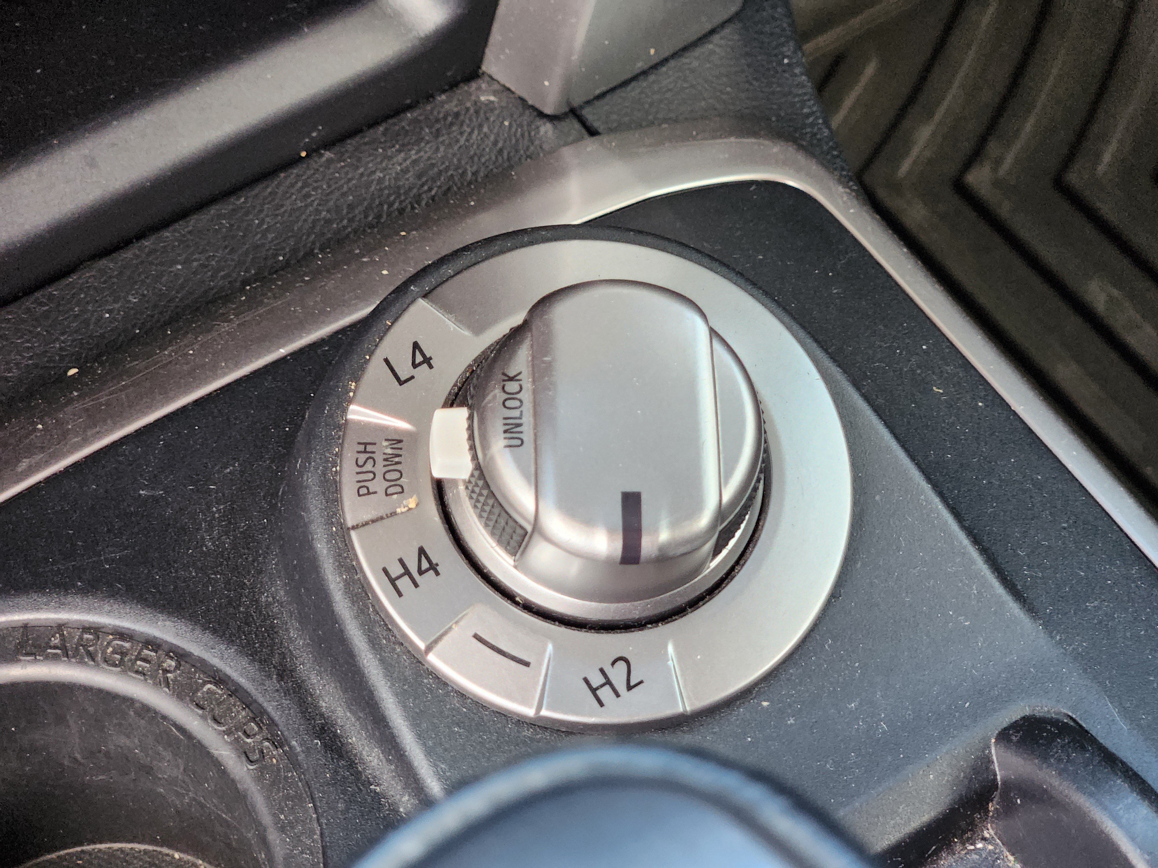 Used 2023 Toyota 4Runner SR5 AWD/4WD image 15