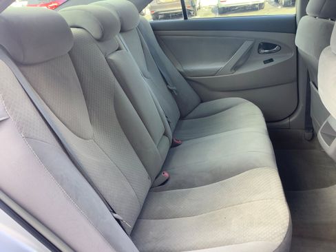 Used 2009 Toyota Camry LE image 15