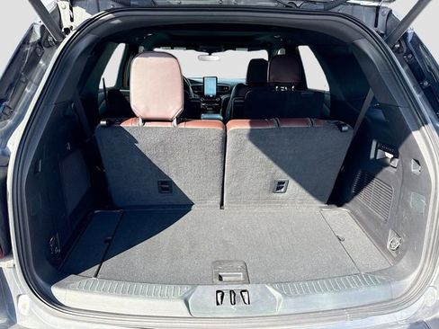 Certified 2021 Ford Explorer Platinum w/ Equipment Group 601A image 29