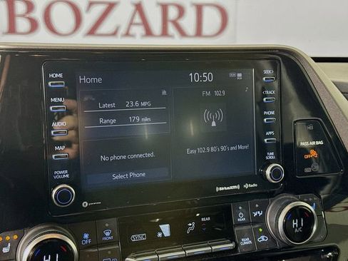 Used 2022 Toyota Highlander XLE image 17