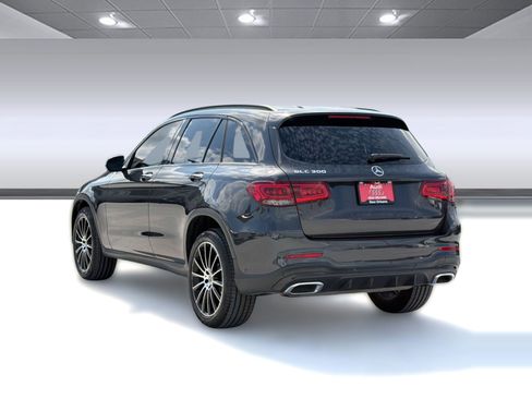 Used 2022 Mercedes-Benz GLC 300 image 3