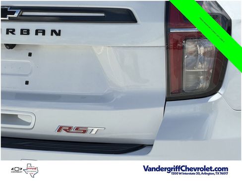 Used 2022 Chevrolet Suburban RST w/ Sport Performance Package AWD/4WD image 7