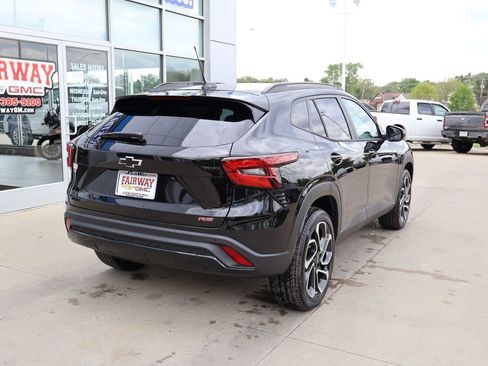 New 2026 Chevrolet Trax RS FWD image 3